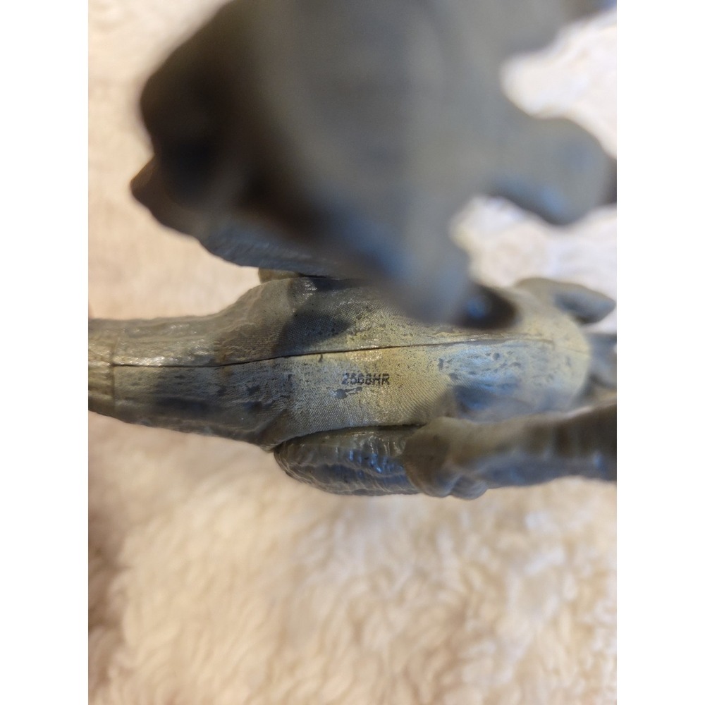 Jurassic Park World 2017 Velociraptor Dinosaur Action Figure  Posable Side Panel - Picture 5 of 5
